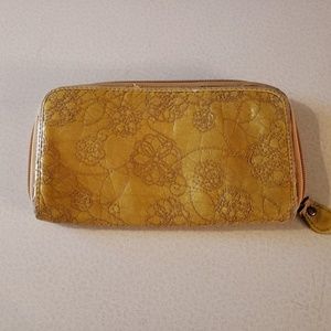 Yellow Wallet